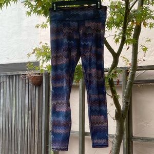 2/$15 bundle Fabletics leggings geometric pattern